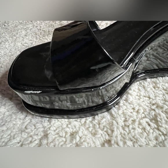 Madden Girl Size 7.5 Black Wedge Sandals NWT - Picture 8 of 10